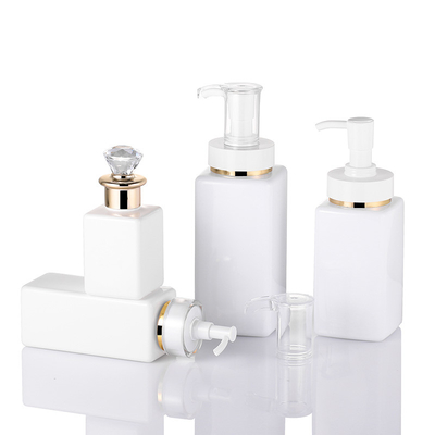 Kualitas Tinggi Mewah Putih Menyesuaikan Square Shampoo Hair Lotion Botol Dengan Diamond Gold Rim Cap